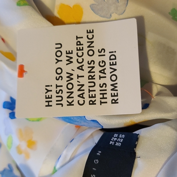 Dress - Picture 6 of 6